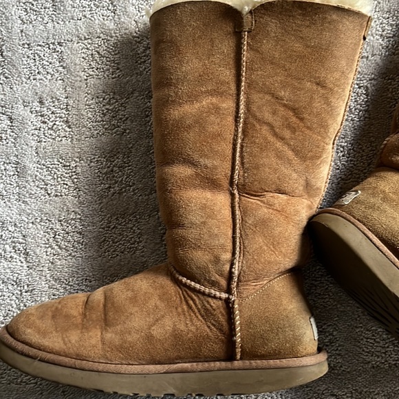 UGG Boots Bailey Boots Button Triplet Tall Women’s  Size 7 Chestnut Tan - Picture 4 of 12